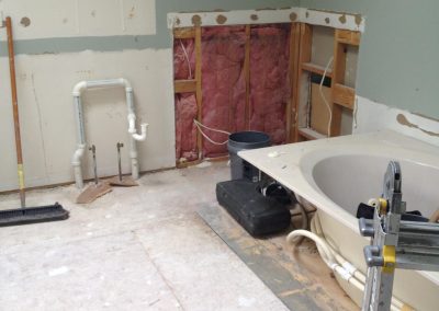 fox bath before 400x284 - Carmel Master Bathroom Upgrade